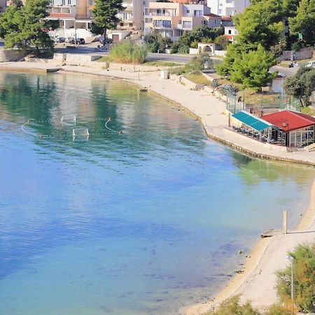 Apartmani Ines Marina Exteriör bild