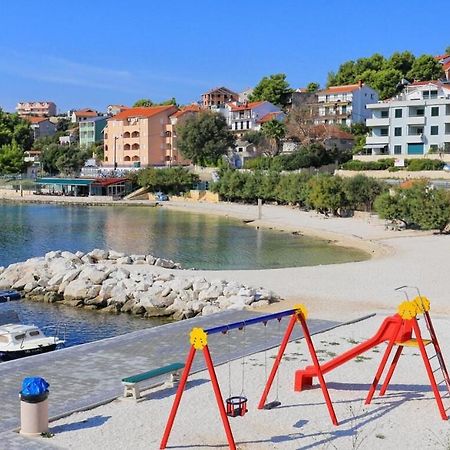 Apartmani Ines Marina Exteriör bild