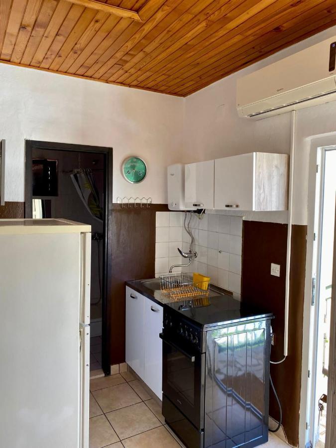 Apartmani Ines Marina Exteriör bild