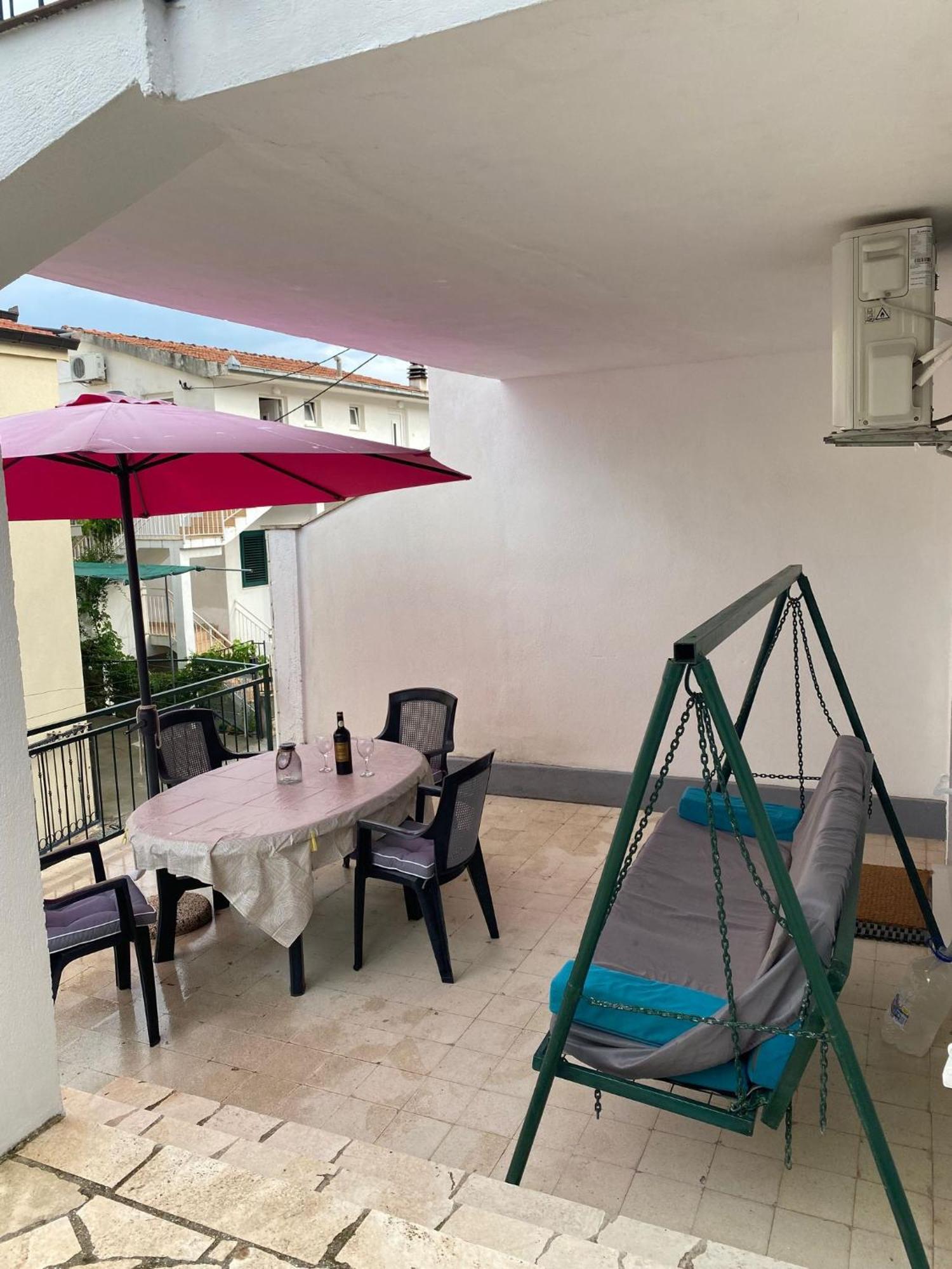 Apartmani Ines Marina Exteriör bild