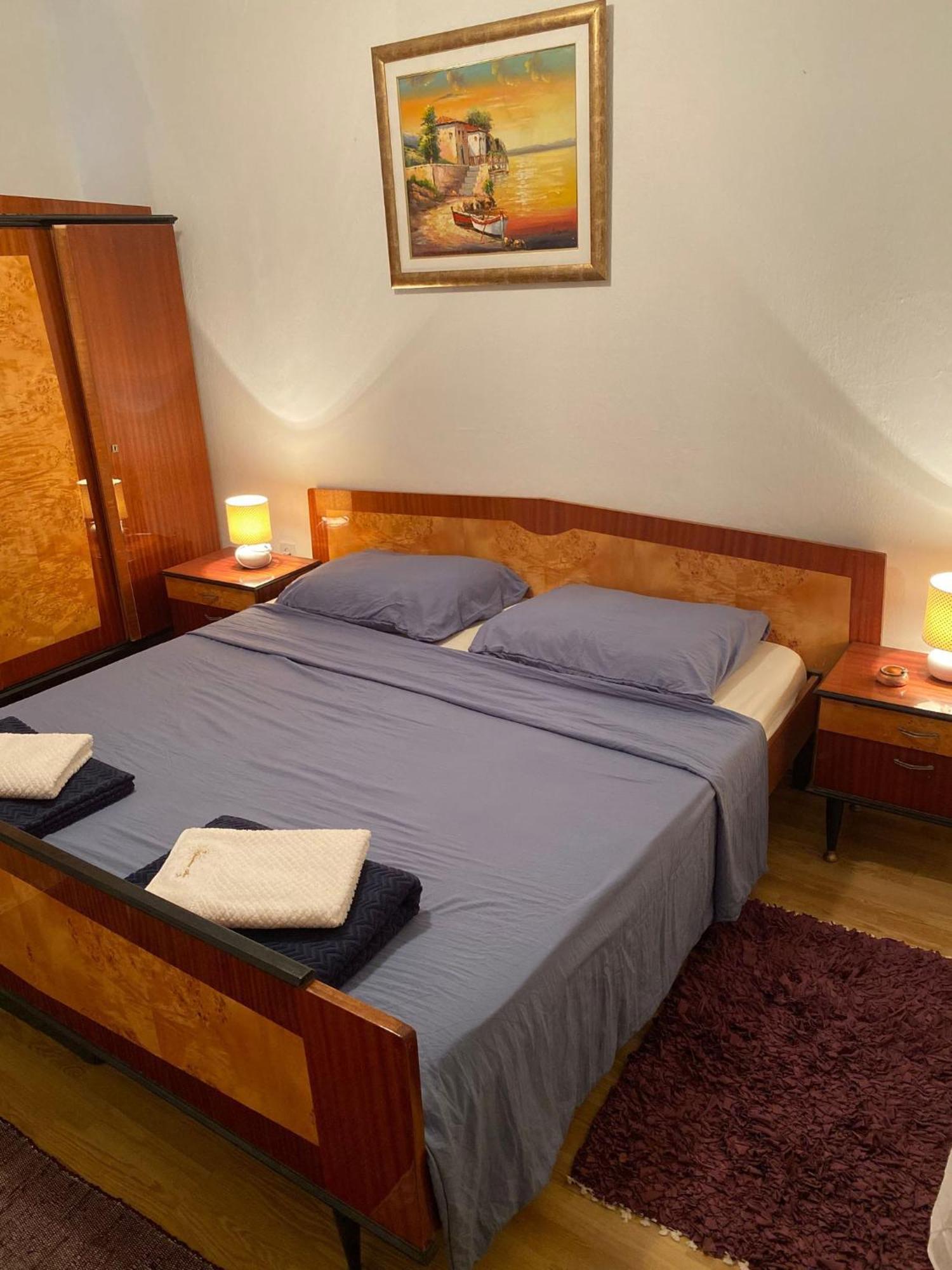 Apartmani Ines Marina Exteriör bild
