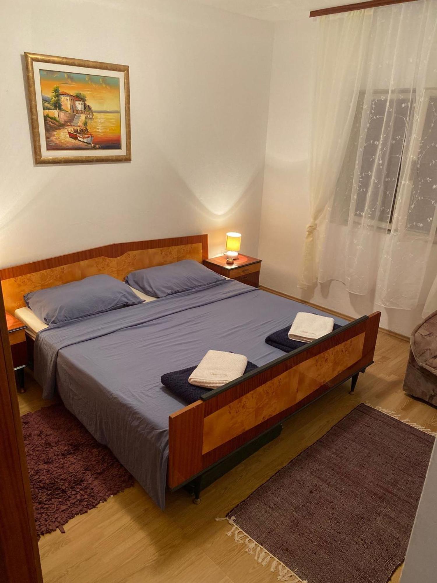 Apartmani Ines Marina Exteriör bild