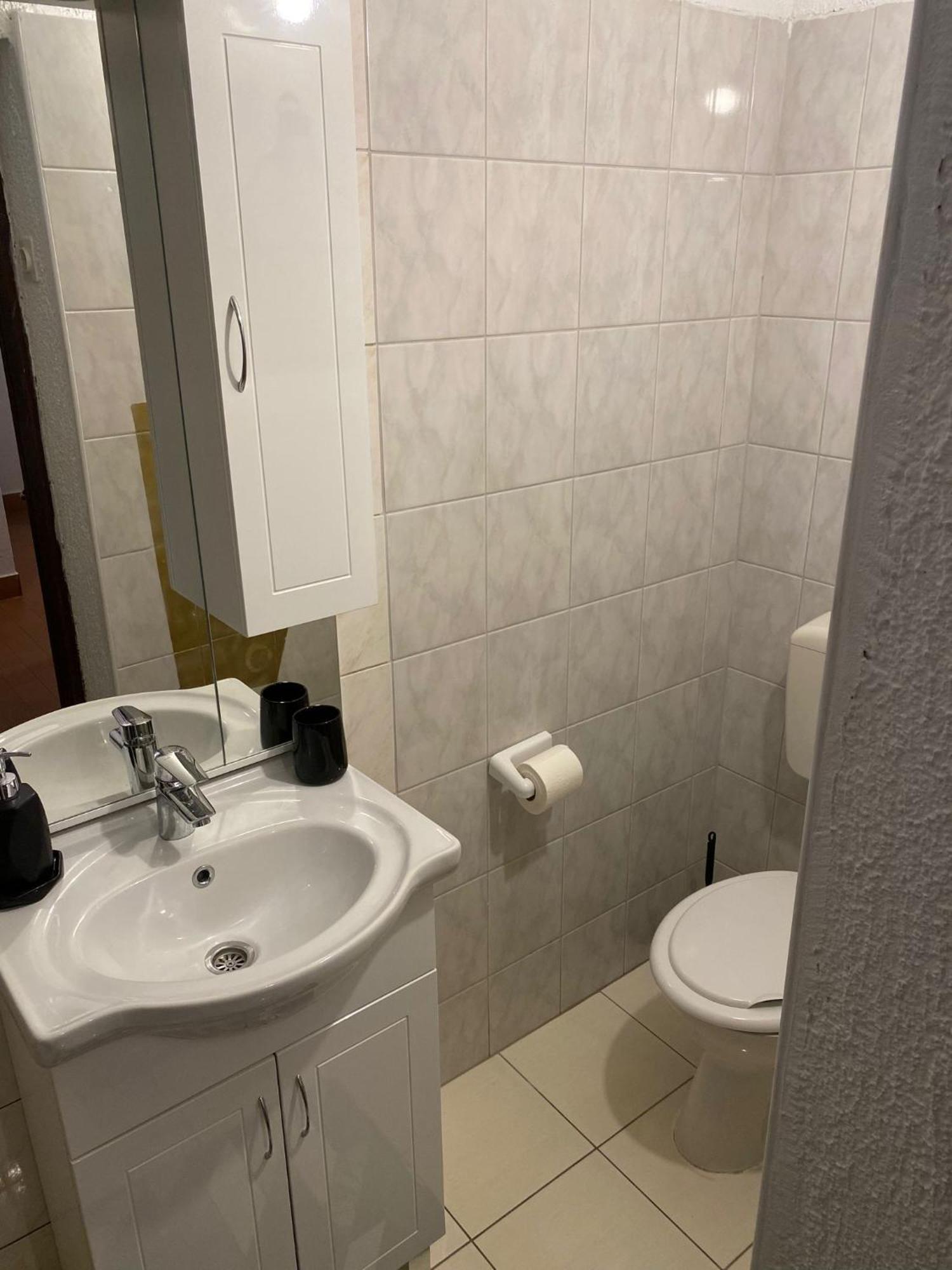 Apartmani Ines Marina Exteriör bild